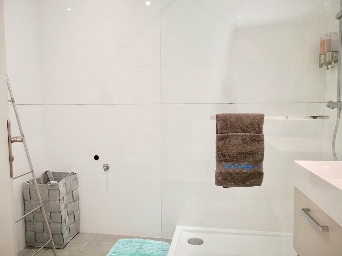 Appartement Guiglia Ница Екстериор снимка