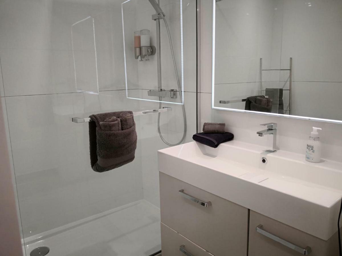 Appartement Guiglia Ница Екстериор снимка